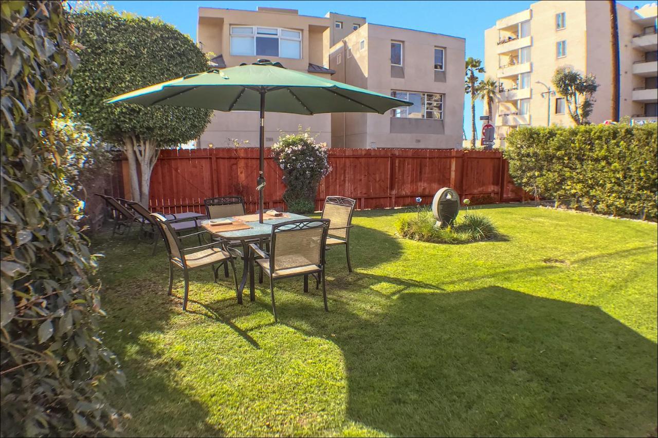 Venice Garden Retreat - Yard, Cabana, Parking, 50 Feet To Apartamento